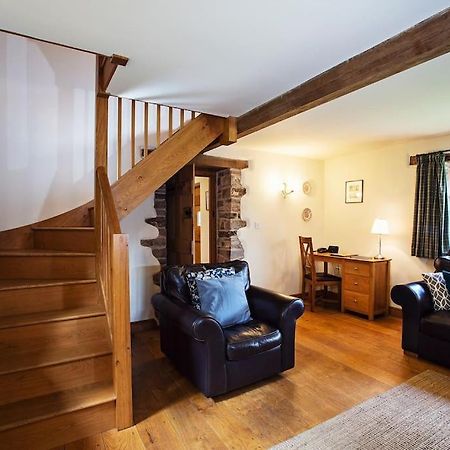 Cabalva Mill Cottage - Very Private And With Views Over The River Wye Clifford Экстерьер фото