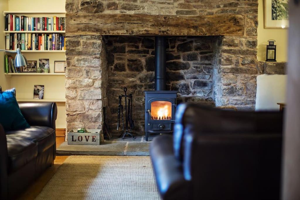 Cabalva Mill Cottage - Very Private And With Views Over The River Wye Clifford Экстерьер фото