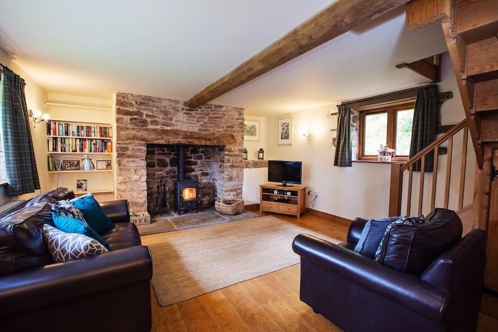 Cabalva Mill Cottage - Very Private And With Views Over The River Wye Clifford Экстерьер фото